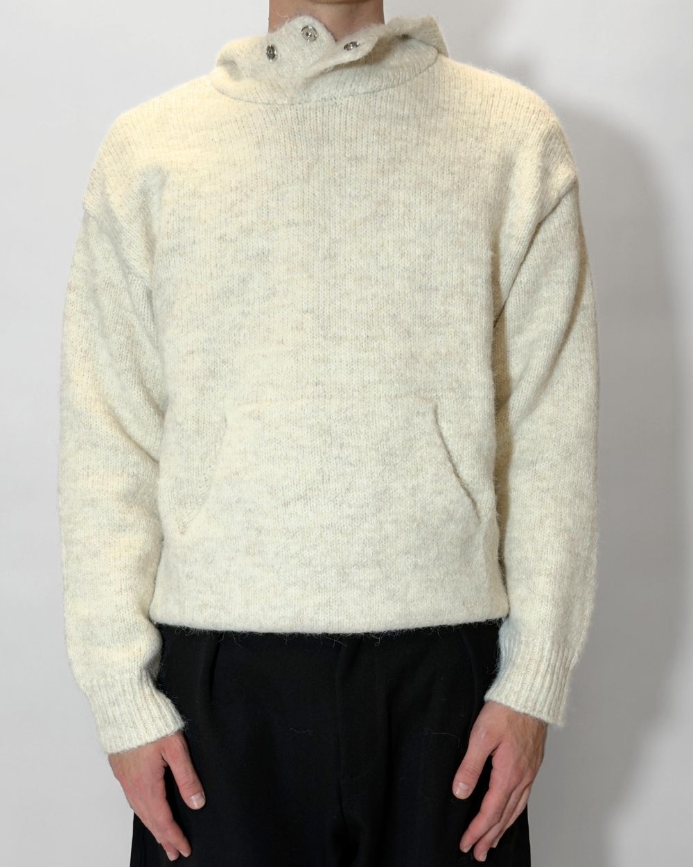 Maglione con cappuccio