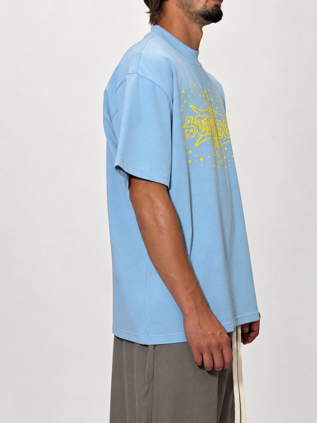 T-SHIRT STRANGERS
